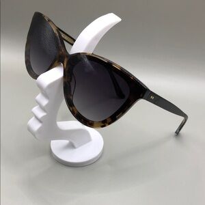KREWE  Monroe Nylon Sunglasses Cat Eye Tortoise SCRATCHES SEE PICTURES.